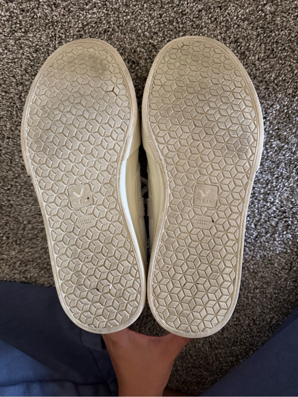 Veja Women's White and Beige Leather Sneakers - Picture 4 of 4